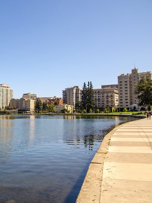 oakland-california-featured