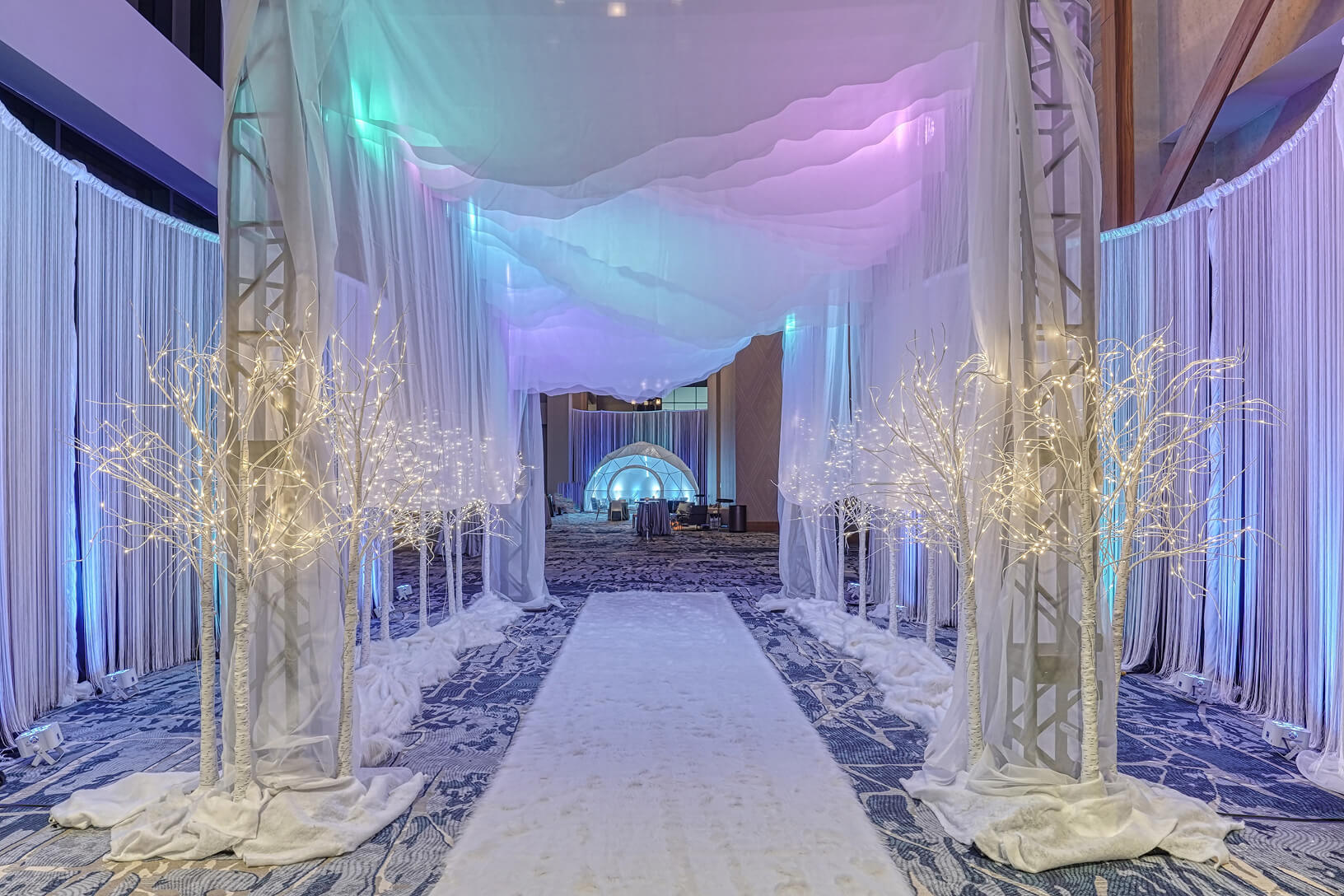 Draped entrance tunnel